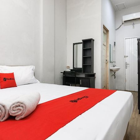 Reddoorz Near Mandaya Royal Hospital Puri Hotel Tangerang Ngoại thất bức ảnh