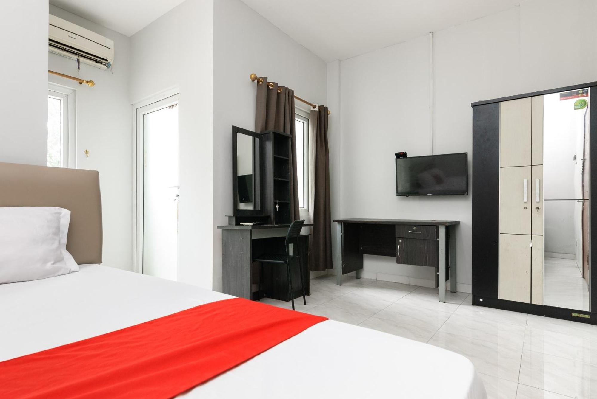 Reddoorz Near Mandaya Royal Hospital Puri Hotel Tangerang Ngoại thất bức ảnh